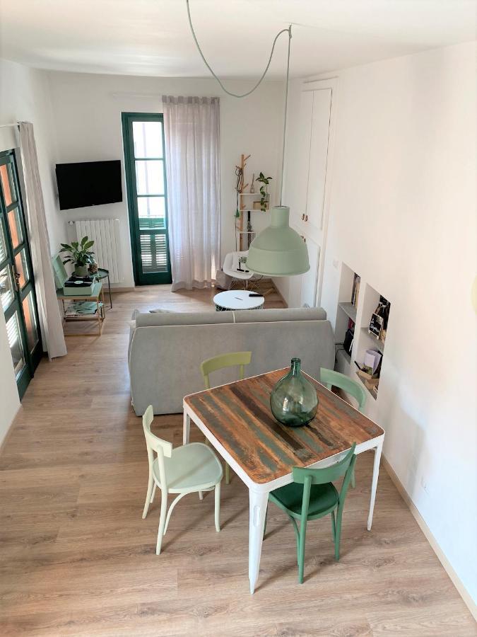 La Casa Di Ringhiera Lägenhet Alba  Exteriör bild