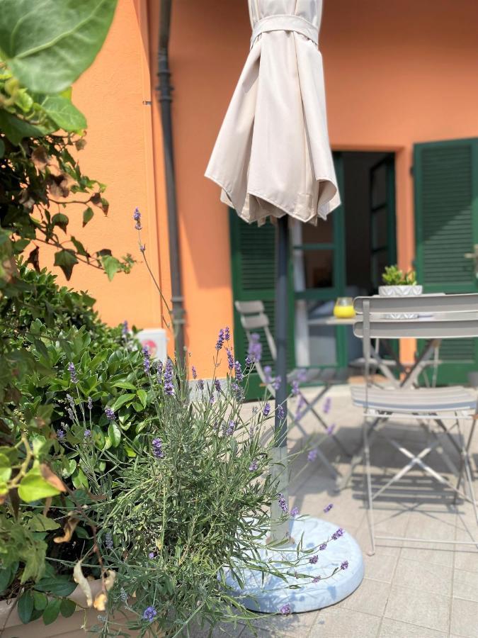 La Casa Di Ringhiera Lägenhet Alba  Exteriör bild