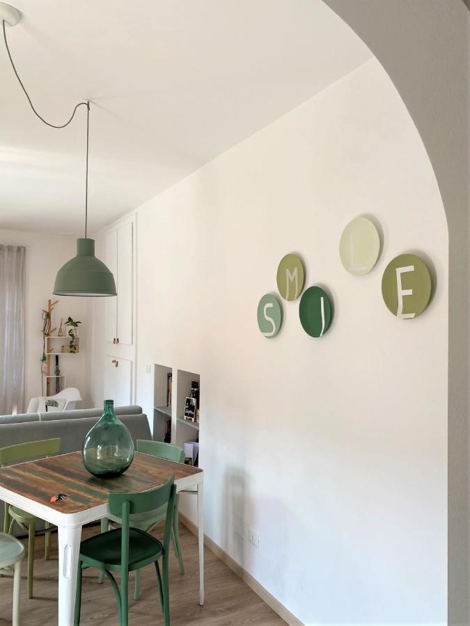 La Casa Di Ringhiera Lägenhet Alba  Exteriör bild