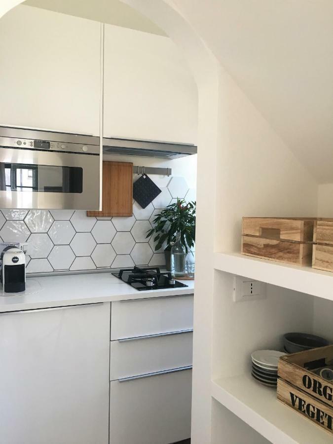 La Casa Di Ringhiera Lägenhet Alba  Exteriör bild