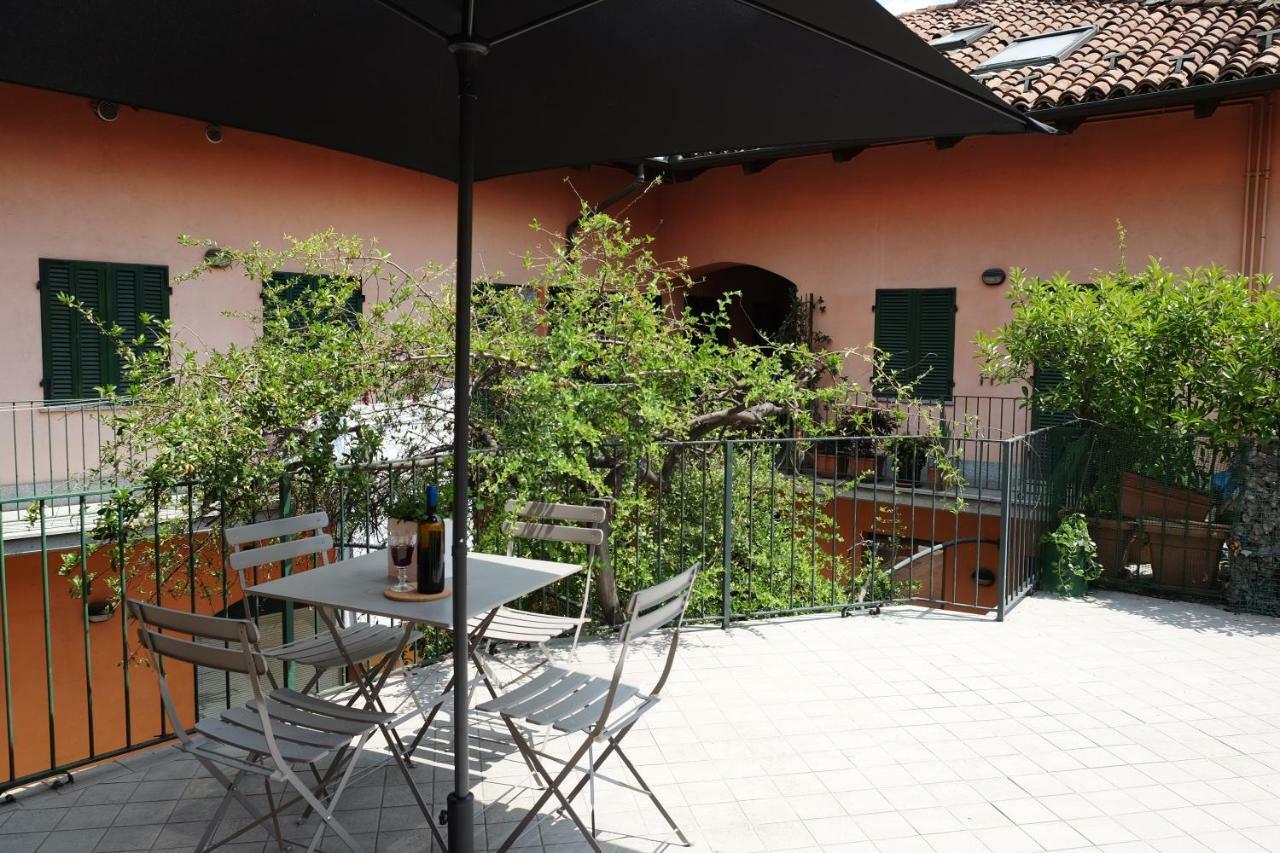 La Casa Di Ringhiera Lägenhet Alba  Exteriör bild