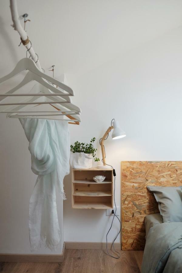 La Casa Di Ringhiera Lägenhet Alba  Exteriör bild
