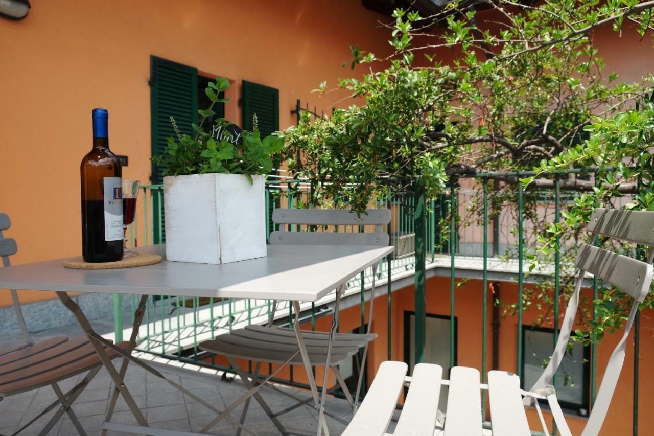 La Casa Di Ringhiera Lägenhet Alba  Exteriör bild